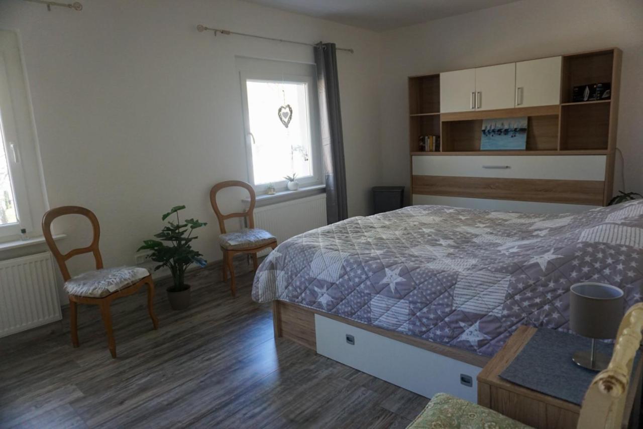 Dat Wittsche Hus - Ferienwohnung An Der Nordsee Wilhelmshaven Exterior foto